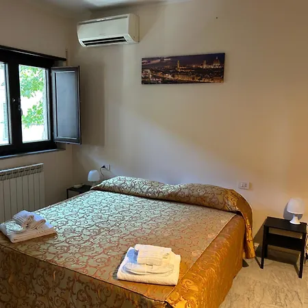 Bocca's 8 Apartment